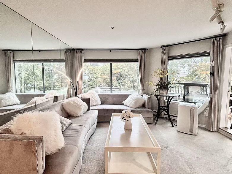 213 525 Wheelhouse Square