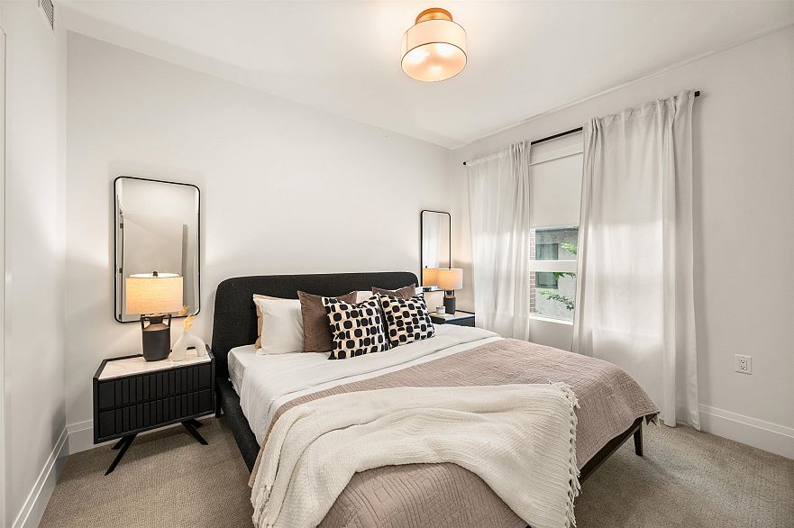 213 2550 Garden Drive