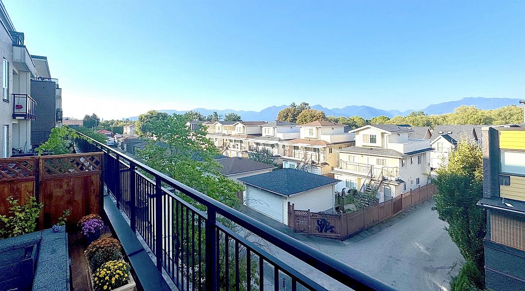 205 2239 Kingsway Boulevard