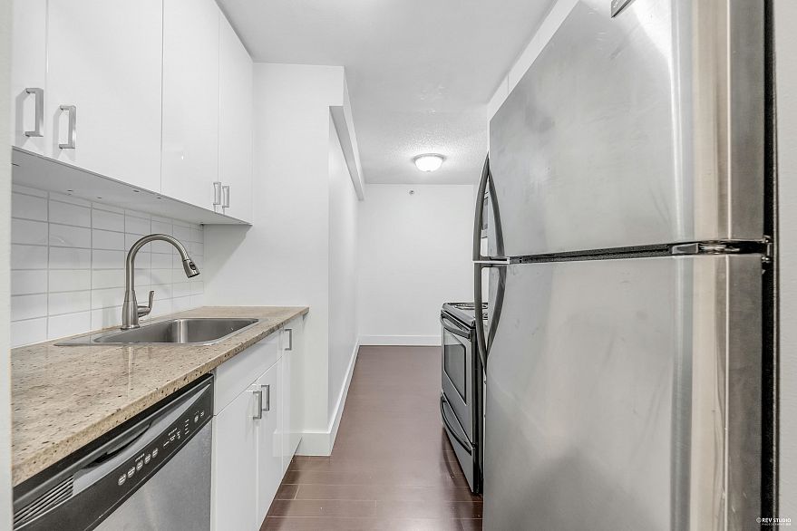 309 825 E 7th Avenue