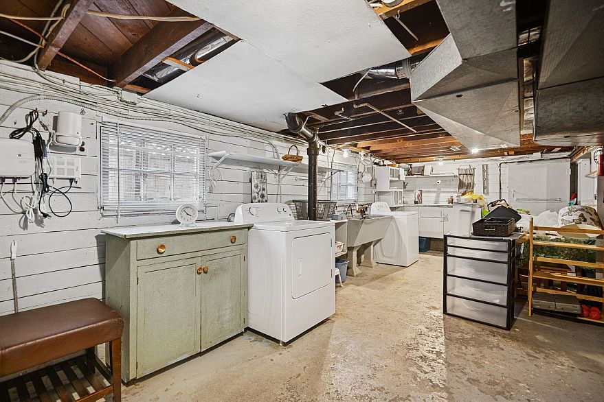 2258 Kitchener Street