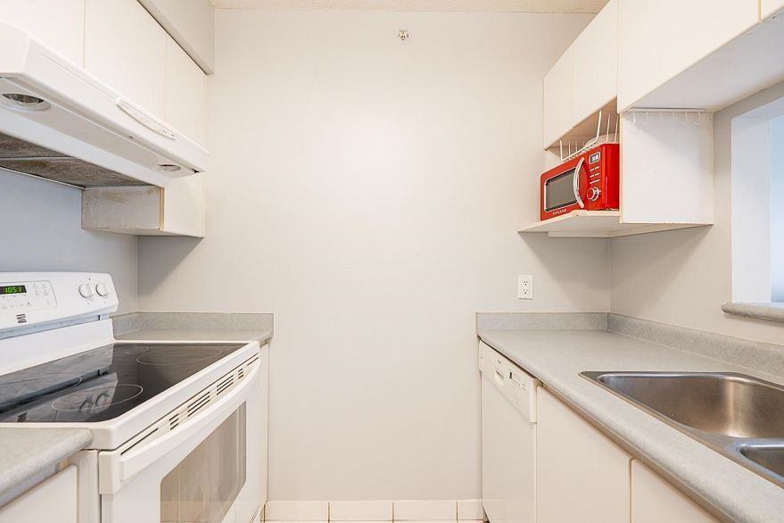 502 3455 Ascot Place