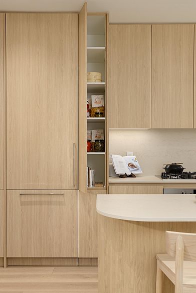 152 2451 N Grandview Highway