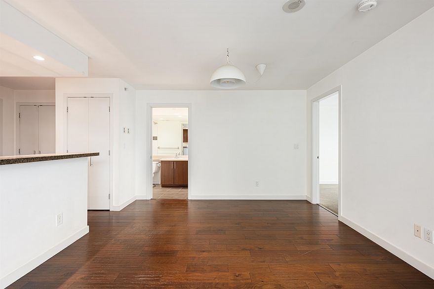 503 125 Milross Avenue