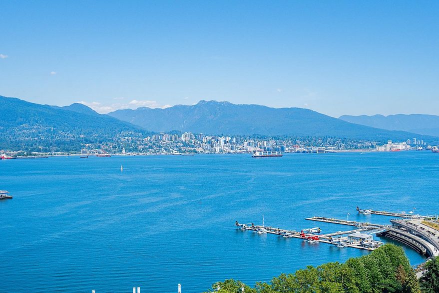 1904 1205 W Hastings Street