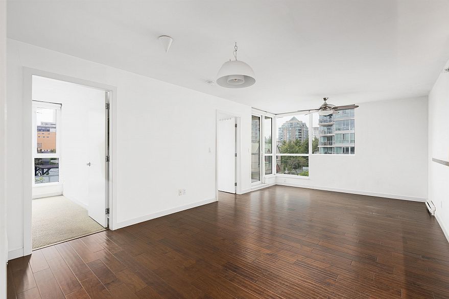 503 125 Milross Avenue