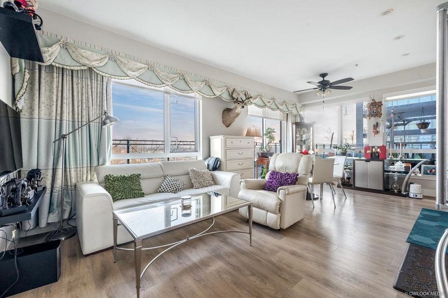 605 3588 Sawmill Crescent