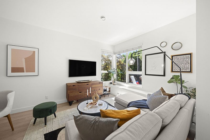 8438 Gladstone Street