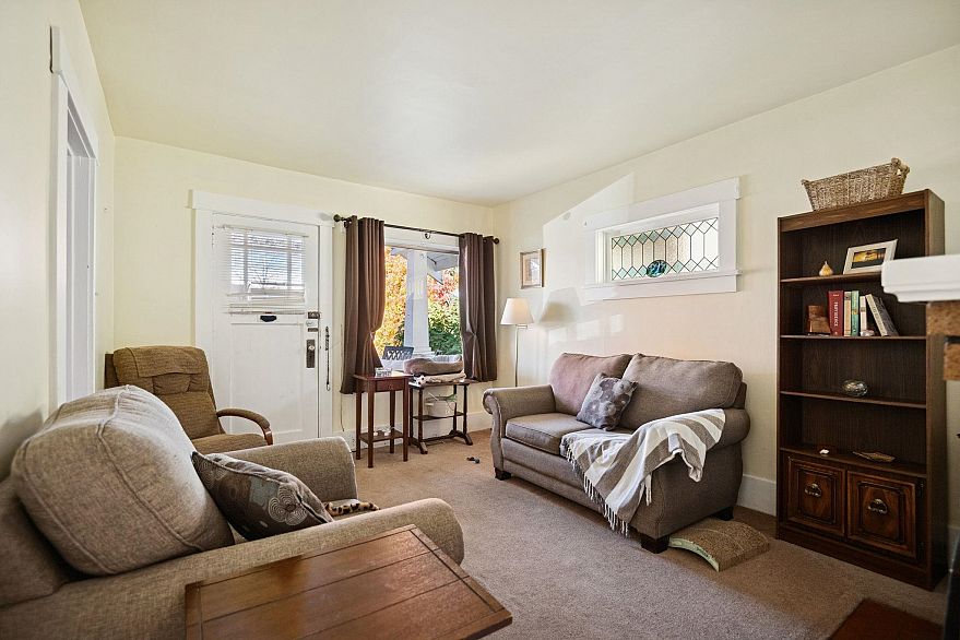 2258 Kitchener Street