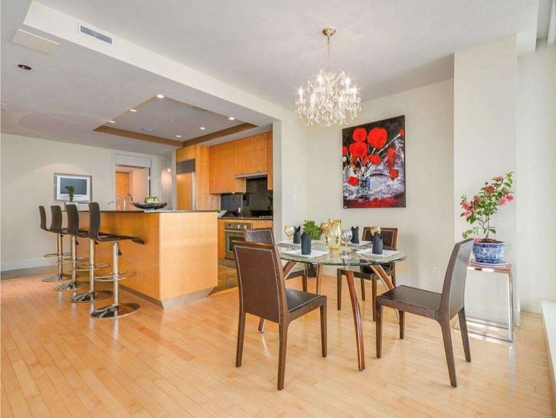 3304 1077 W Cordova Street