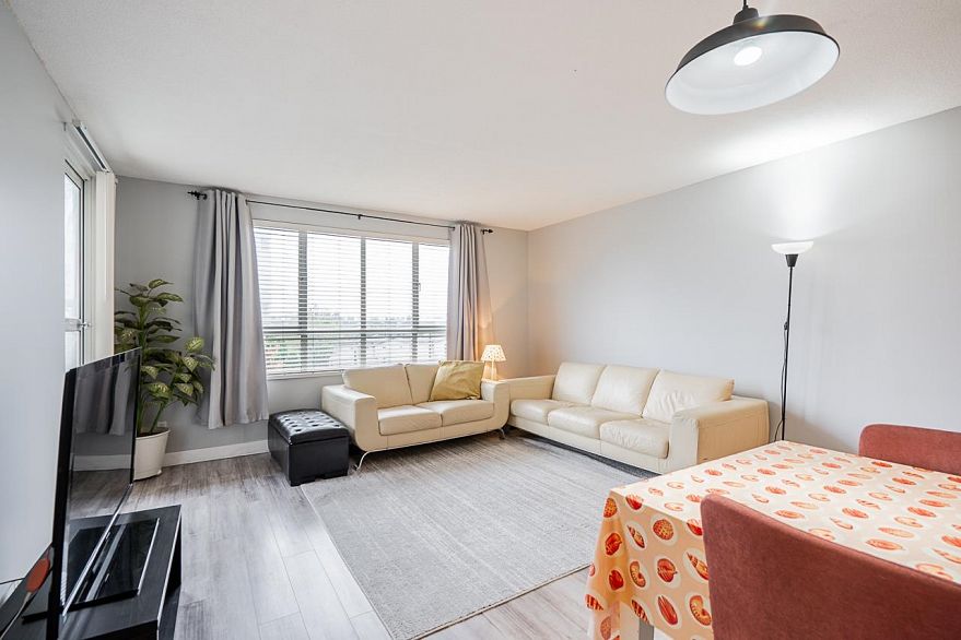 502 3455 Ascot Place