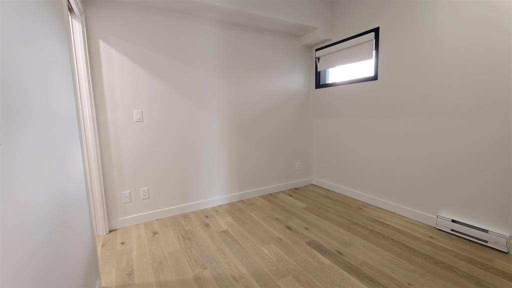 707 239 Keefer Street