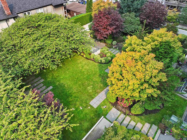 205 1333 W 11th Avenue