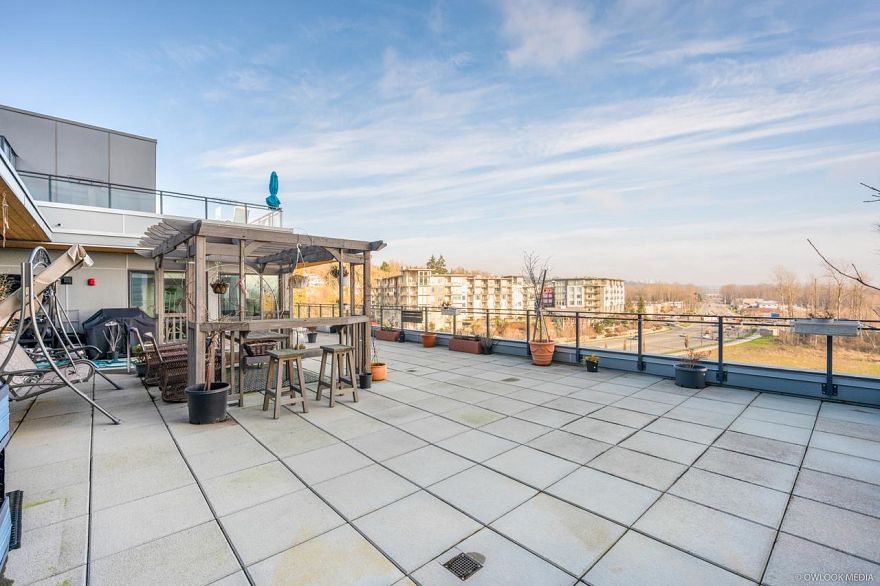 605 3588 Sawmill Crescent