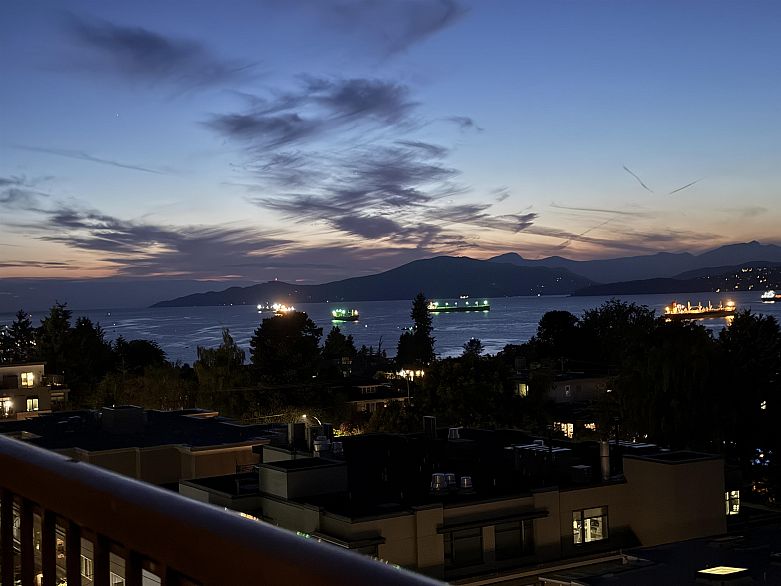 803 2445 W 3rd Avenue