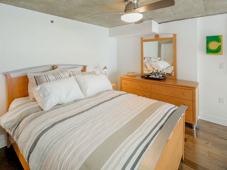 714 22 E Cordova Street