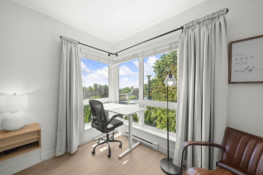 8438 Gladstone Street