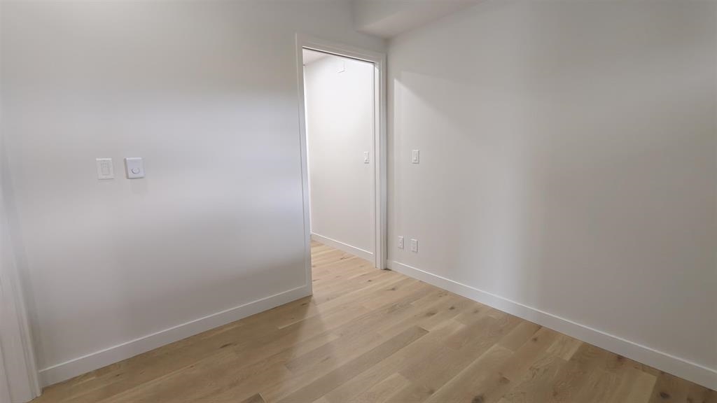 707 239 Keefer Street