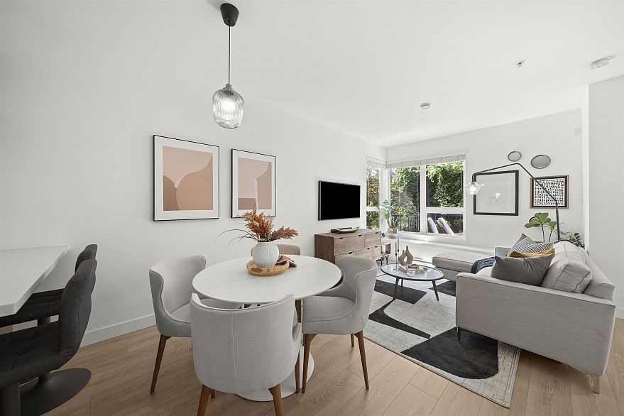 8438 Gladstone Street