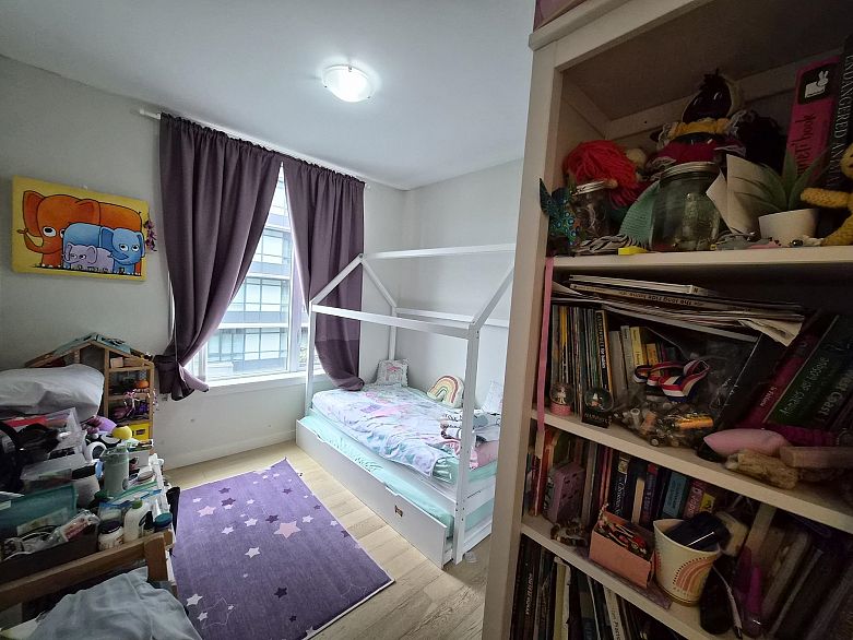 317 2033 W 10th Avenue