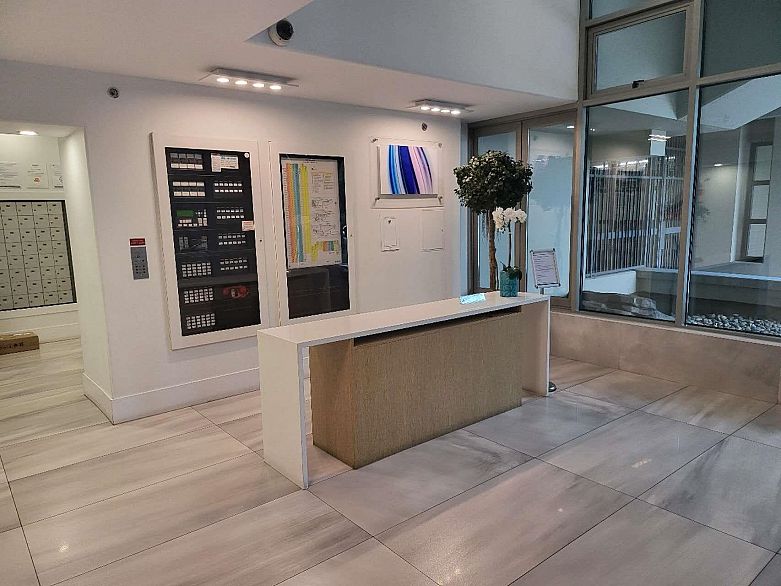 3105 1328 W Pender Street