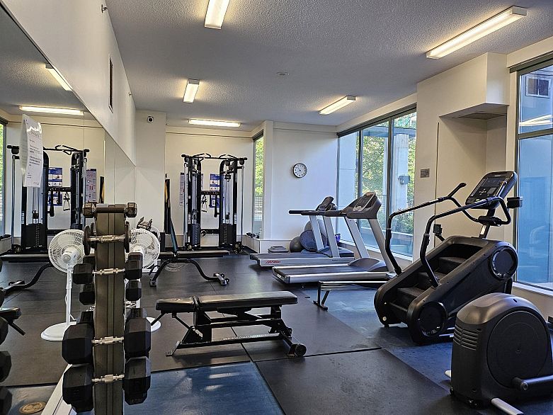 806 1239 W Georgia Street