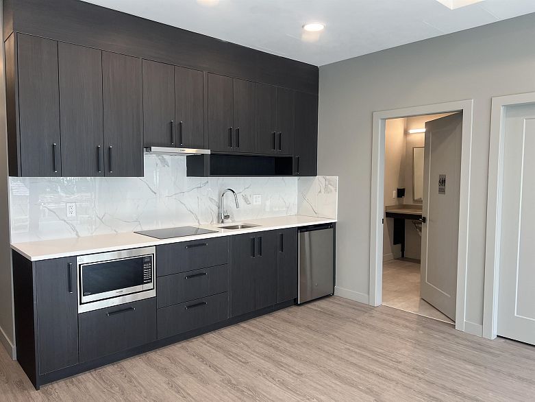 302 6859 Cambie Street