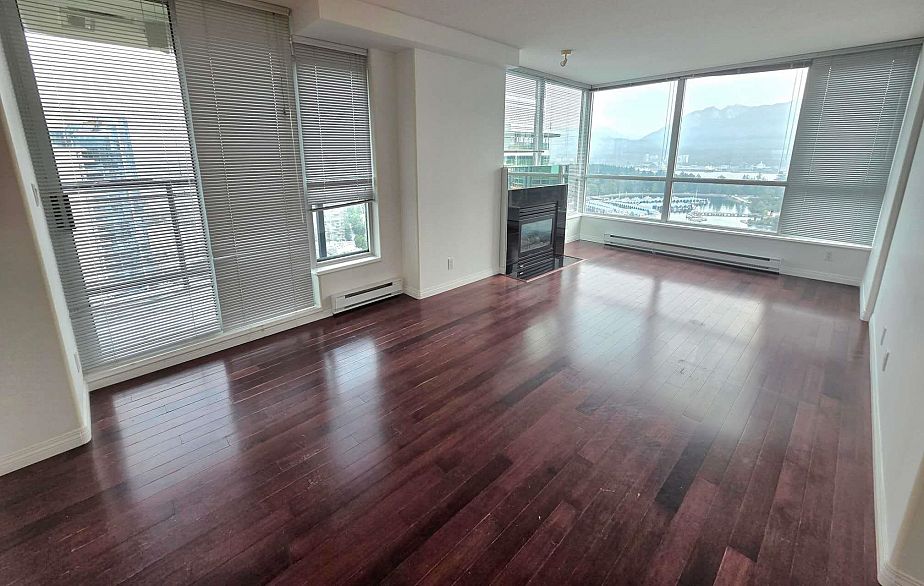 3105 1328 W Pender Street