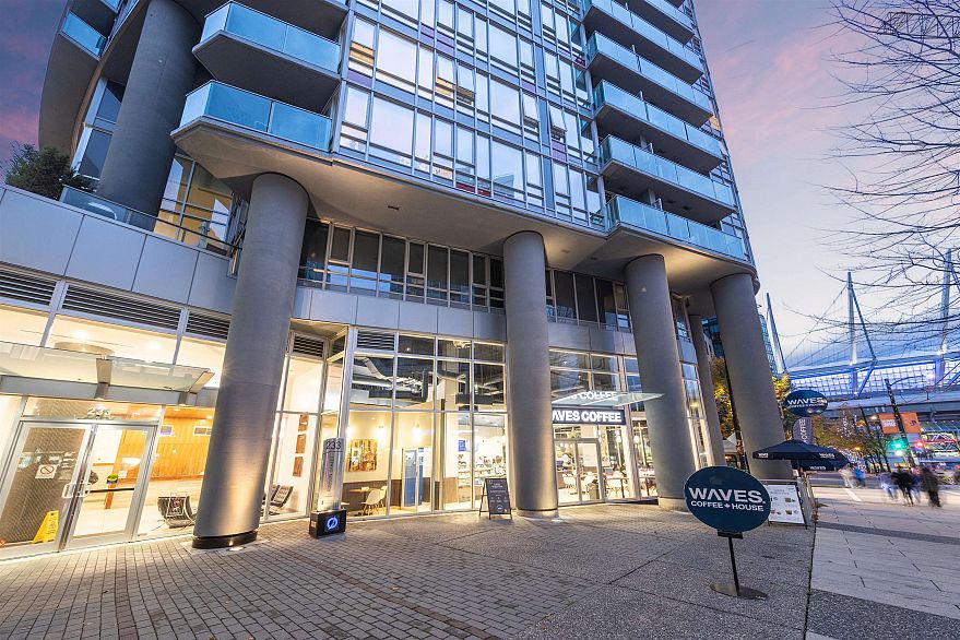 1606 233 Robson Street