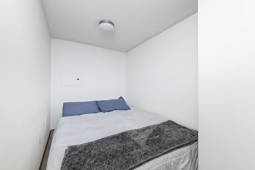 1606 233 Robson Street