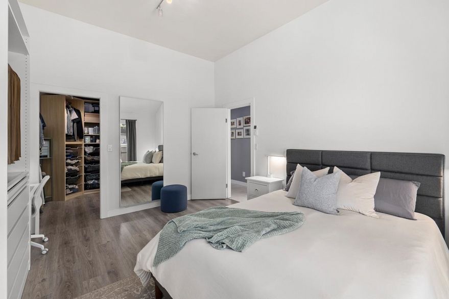 6 2880 W 33rd Avenue