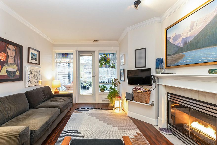 209 3333 W 4th Avenue