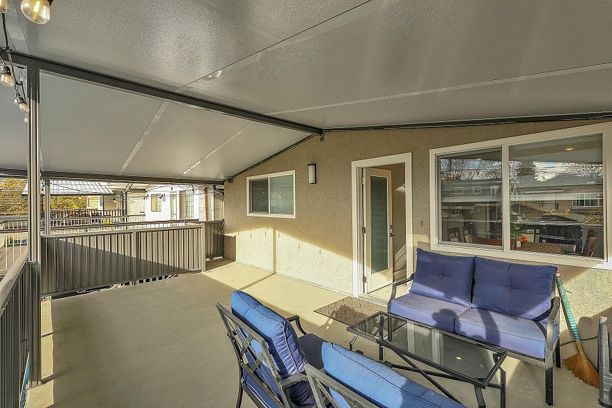 2624 Kitchener Street