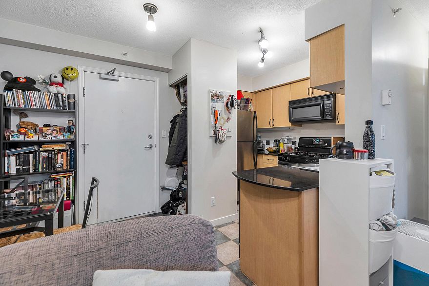 1501 63 Keefer Place