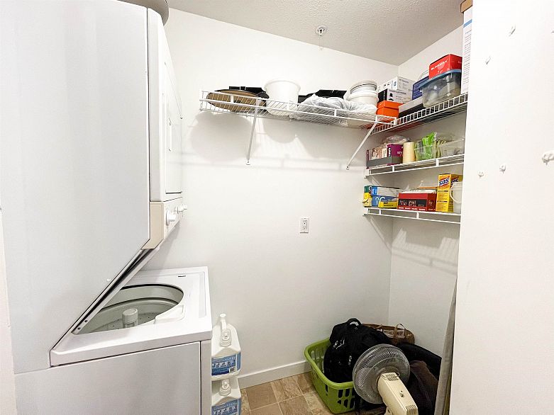 219 2680 W 4th Avenue