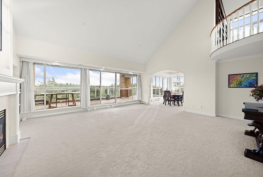 1700 5615 Hampton Place