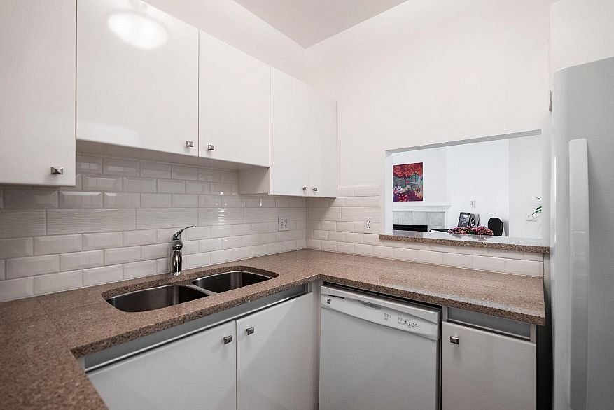 304 1928 Nelson Street