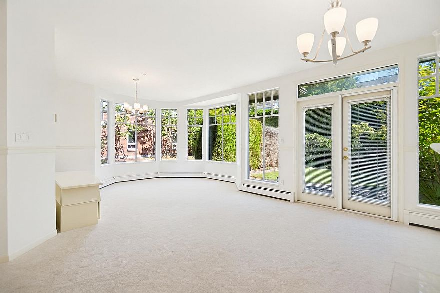 43 5880 Hampton Place