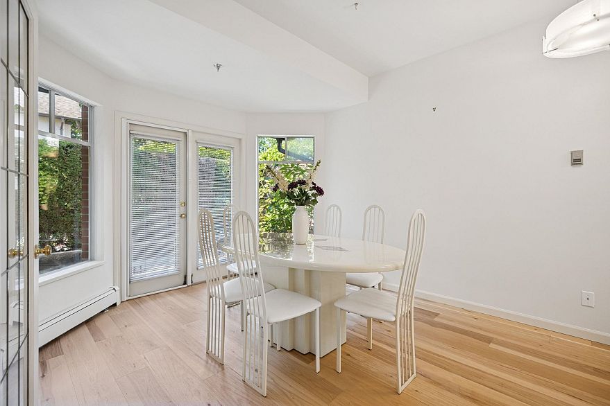 43 5880 Hampton Place