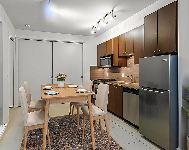 25 1863 Wesbrook Mall