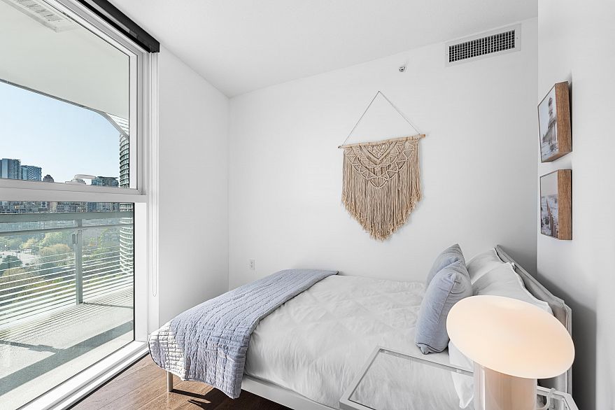 1584 87 Nelson Street