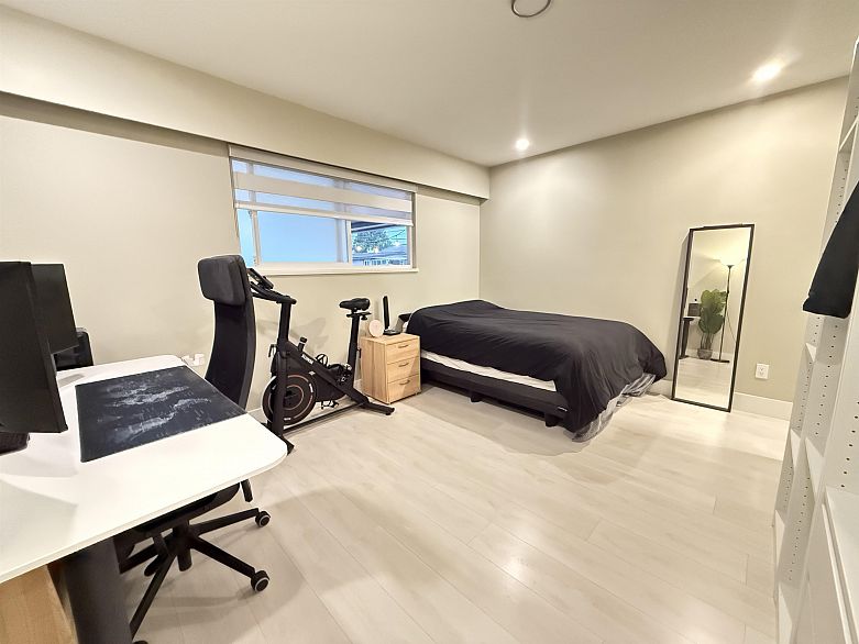 2624 Kitchener Street