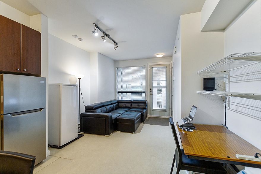 25 1863 Wesbrook Mall