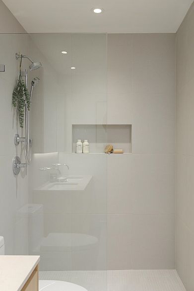 104 2810 Nanaimo Street