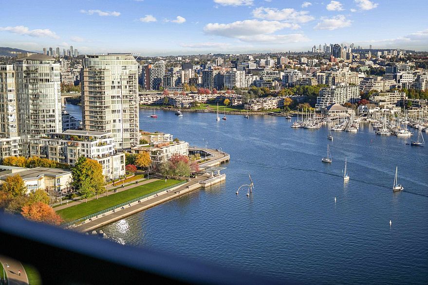 2503 1483 Homer Street