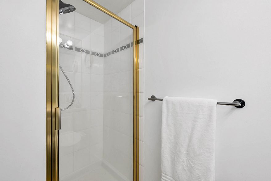 304 8989 Hudson Street