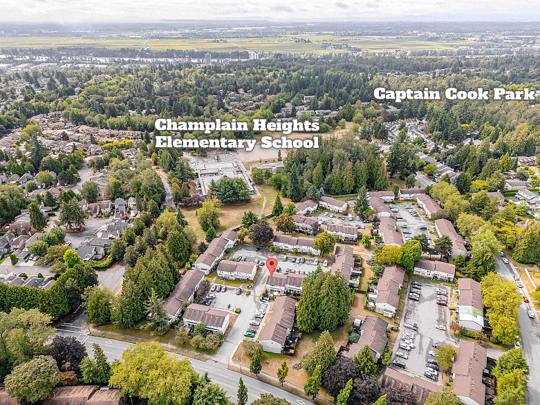 5 3554 E 49th Avenue