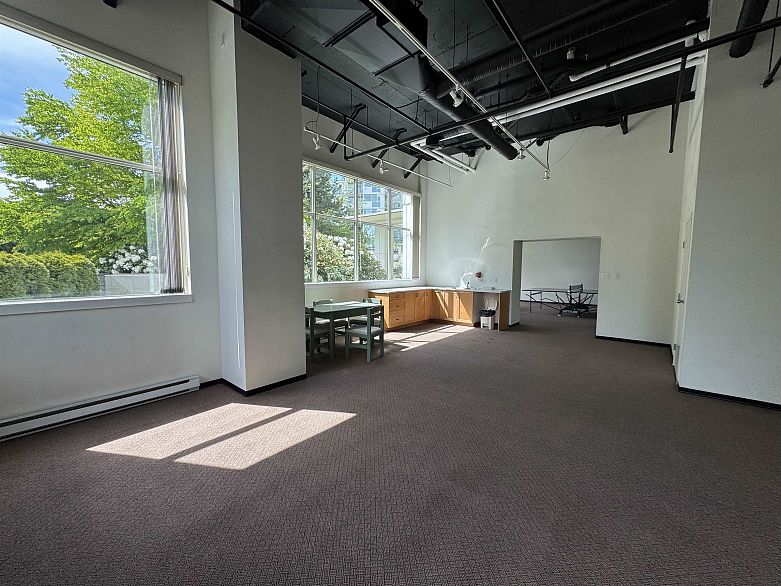 506 2733 Chandlery Place