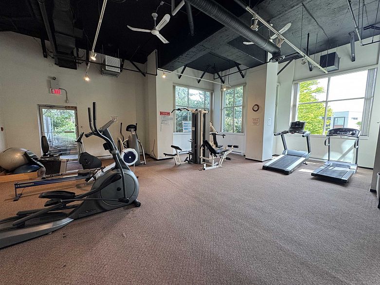 506 2733 Chandlery Place