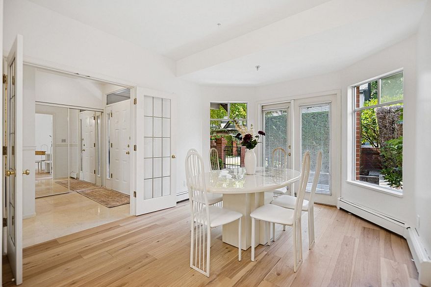 43 5880 Hampton Place